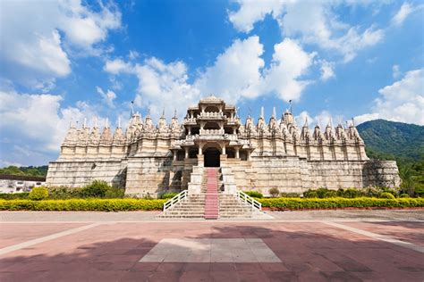 A Complete Guide to Ranakpur Jain Temple