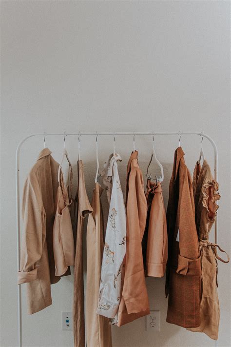 How to Style a Clothing Rack | Aesthetic Tips - Venti Fashion