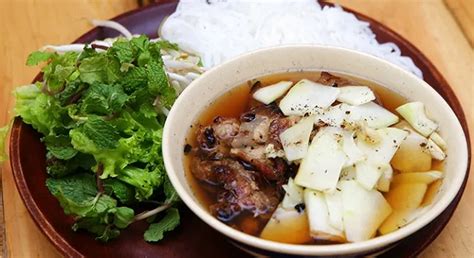 Top 10 Delicious Vietnamese Dishes You Should Know | Izitour