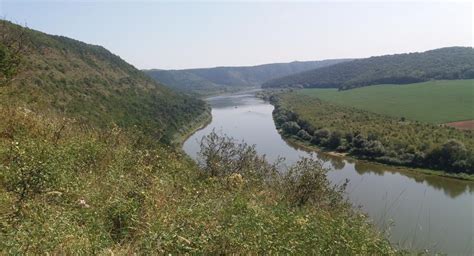 Moldova and Ukraine commit to improving water and natural resource use ...