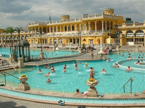 Szechenyi Bath - Budapest Voyage Europe, Budapest Thermal Baths, Bain ...