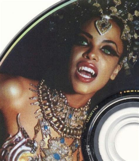 Queen of All Vampires....Akasha/Aaliyah in Queen of the Damned (2002 ...