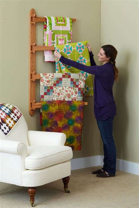 Swinging-Arm Quilt Rack Woodworking Plan | Wood