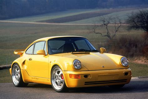 Guide: Porsche 911 3.3 Turbo S Lightweight (964) — Supercar Nostalgia