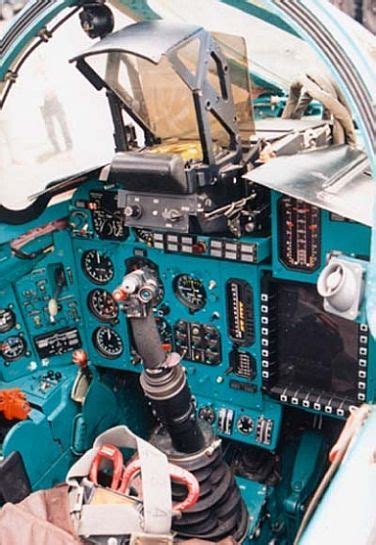 MiG-31 Cockpit Fighter Pilot, Fighter Aircraft, Fighter Planes, Fighter ...