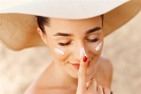 Best Sunscreen for Face - LightTherapyDevice.com