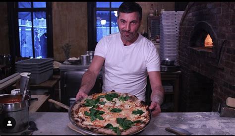 Lucali Review: Menu, Reservations, One Of The Best Pizza In Brooklyn ...