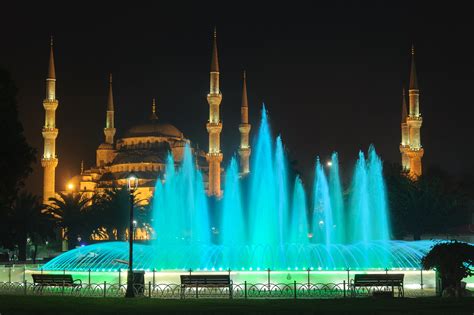 Sultanahmet Square - One of the Top Attractions in Istanbul, Turkey ...