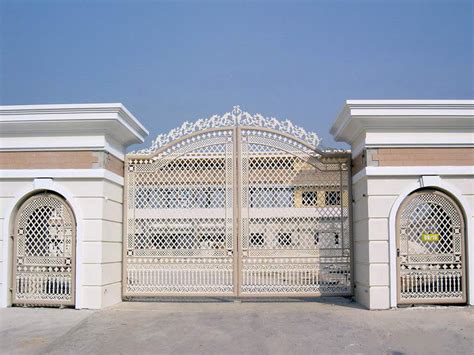 Iron gates design gallery - KERALA HOME DEZIGN