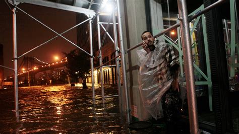 A Timeline of Hurricane Sandy - The New York Times