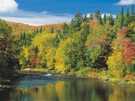 8 Of The Best Places To See Fall Colours In Canada - CHYM 96.7