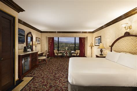 Tuscany King Suite | Peppermill Resort Hotel, Reno