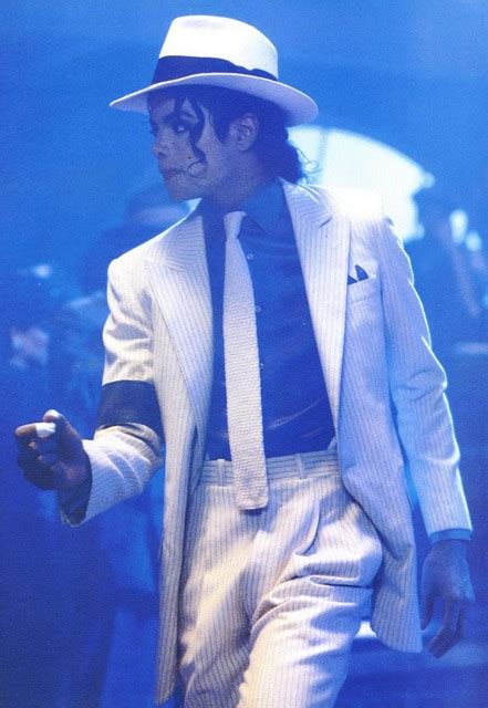 Michael Jackson Smooth Criminal Outfit in Full [smooth_criminal_full ...