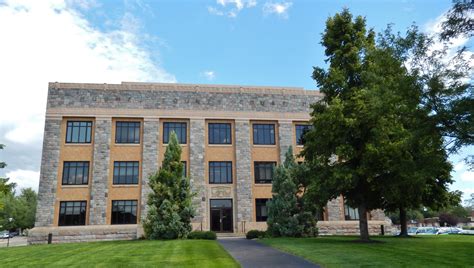 Photo: 1935 Hughes County Courthouse