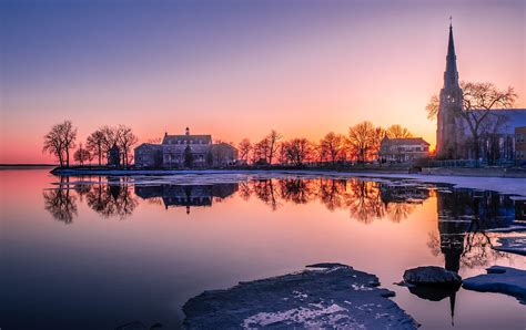 St Lawrence River, Pointe Claire, Quebec, Canada