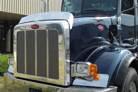 Peterbilt Truck Parts & Accessories – Dieter's Accessories