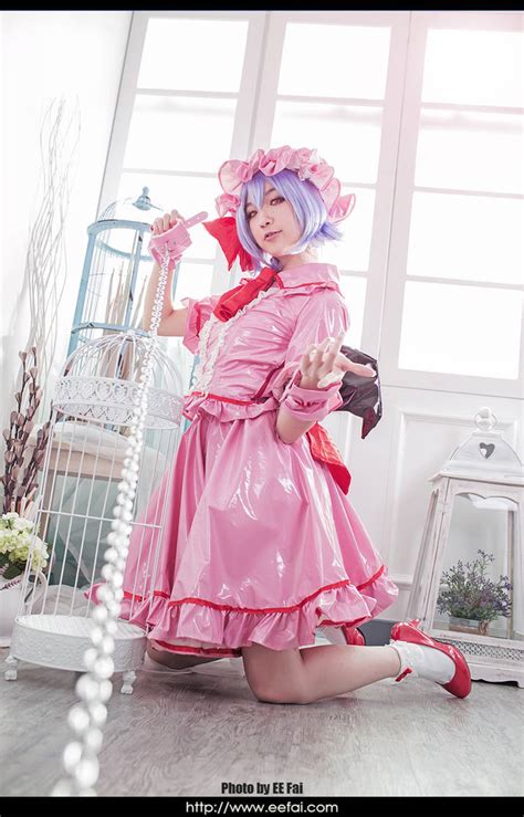 Touhou Project Remilia Scarlet Cosplay 14 by eefai on DeviantArt