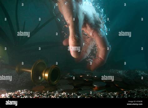 Finding underwater treasure Stock Photo - Alamy