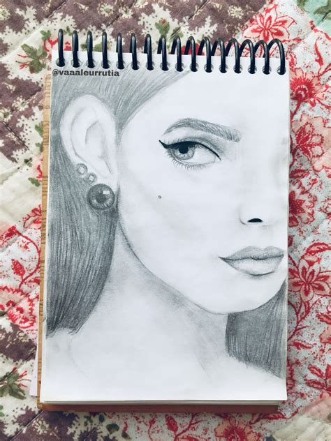 Dibujo rostro mujer | Dibujos hechos a lapiz, Dibujo mujer, Arte