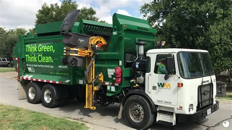 Brand New Garbage Truck: Fast Waste Management ZR - YouTube