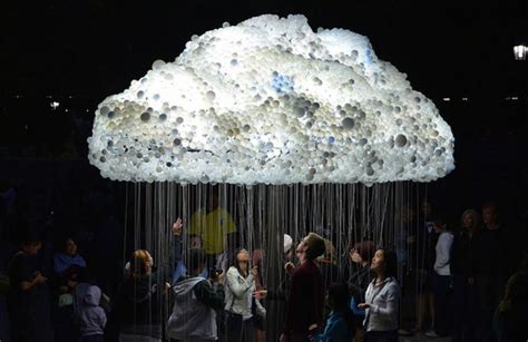 An Interactive Cloud Installation Made Of 6,000 Lightbulbs - IGNANT