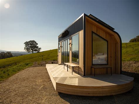 'Shacky' Tiny House Offers Stunning Off-The-Grid Retreat