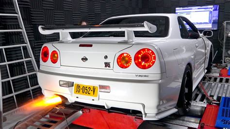 800HP Nissan Skyline R34 GTR - Dyno Run and INSANE Launches! - YouTube