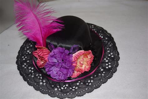 Como Hacer Sombreros De Catrinas Elegantes : sombreros-catrinas ...