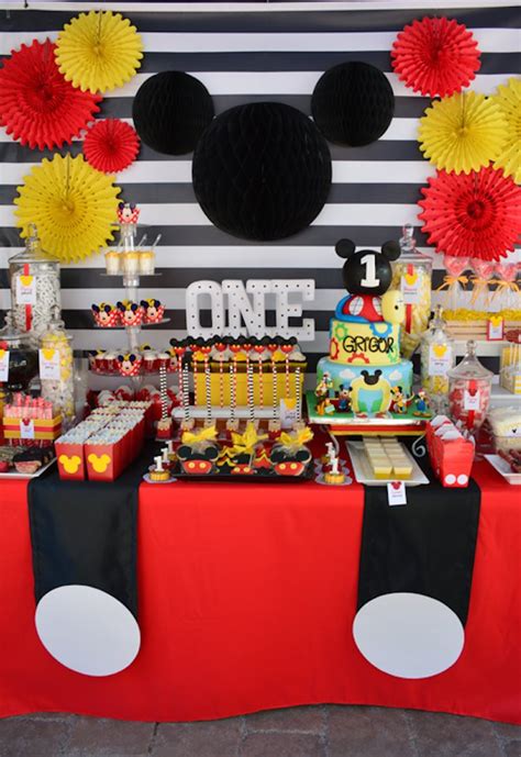 Kara's Party Ideas Mickey Mouse 1st Birthday Party via Kara's Party ...