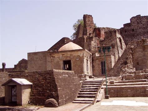 Kangra and the ancient fort - Hill Post