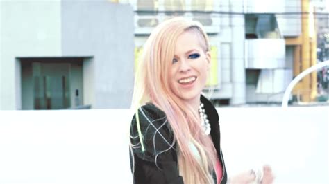 Hello Kitty {Music Video} - Avril Lavigne Photo (38713587) - Fanpop