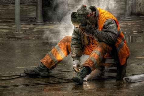 Work in the street | HDR creme