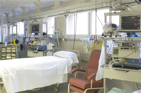 Hospital Emergency Room with Bed and Equipment Stock Photo - Image of ...