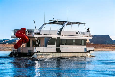 Nomad Houseboat | Available for rent at Lake Powell in AZ & UT ...