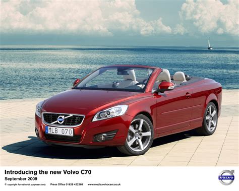 Volvo C70 Coupé-Cabrio technical details, history, photos on Better ...