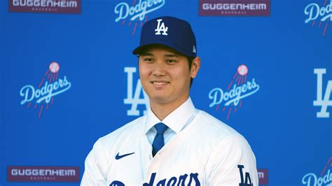 Dodgers Spring Training Video: Shohei Ohtani Begins Hitting Off ...