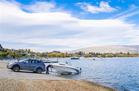 A Weekend at the Lake: 5 cars That Are Perfect for Transporting a Boat ...