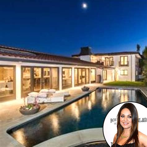 Take a Look Inside Mila Kunis' Bachelorette Pad That's on the Market ...