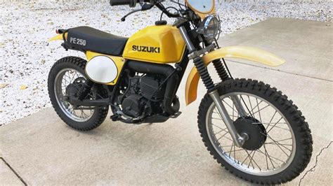 1977 Suzuki PE250 for Sale at Auction - Mecum Auctions