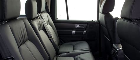 2016 Land Rover LR4 Amazes Wayne and Melbourne, PA Drivers