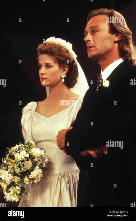 Nancy travis 1990 hi-res stock photography and images - Alamy