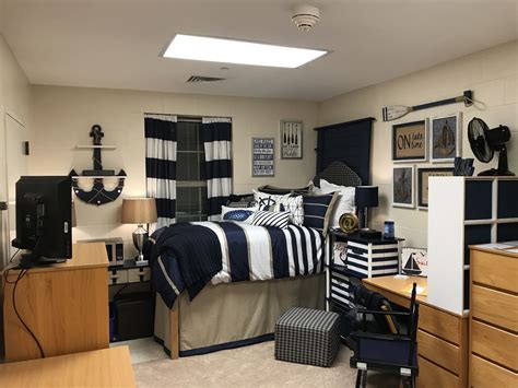 30+ Boys Dorm Room Ideas – HomeDecorish