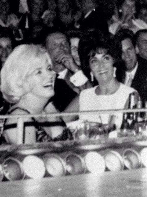 Marilyn Monroe & Elizabeth Taylor at Frank Sinatra Birthday party ...