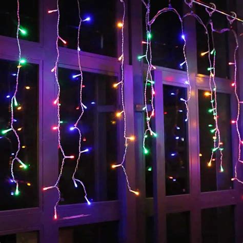 Solar Christmas Lights: Switch to Sustainable Lighting for the Holidays