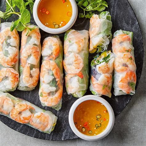 Shrimp and Mango Rice Paper Rolls Recipe