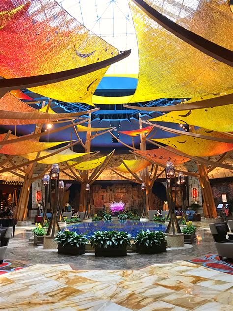 Mohegan Sun: Casino & Resort | Hotel Review - Meko Valentino - Travel ...