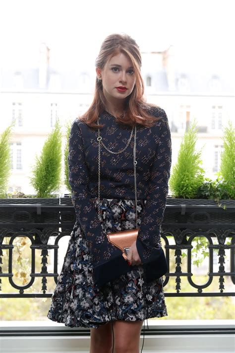 Sneak peek: Marina Ruy Barbosa assiste a desfile da Dior em Paris Dress ...