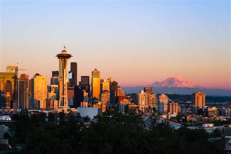 6 Best Views of Mount Rainier From Seattle