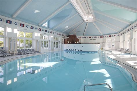 Disney Hotels, Newport Bay Club - Indoor Pool, Disneyland Paris ...