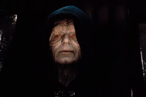 How Could Palpatine Return to Star Wars? Snoke Could Be the Answer ...